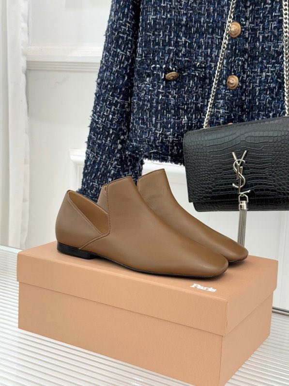 Лоферы з квадратним носком