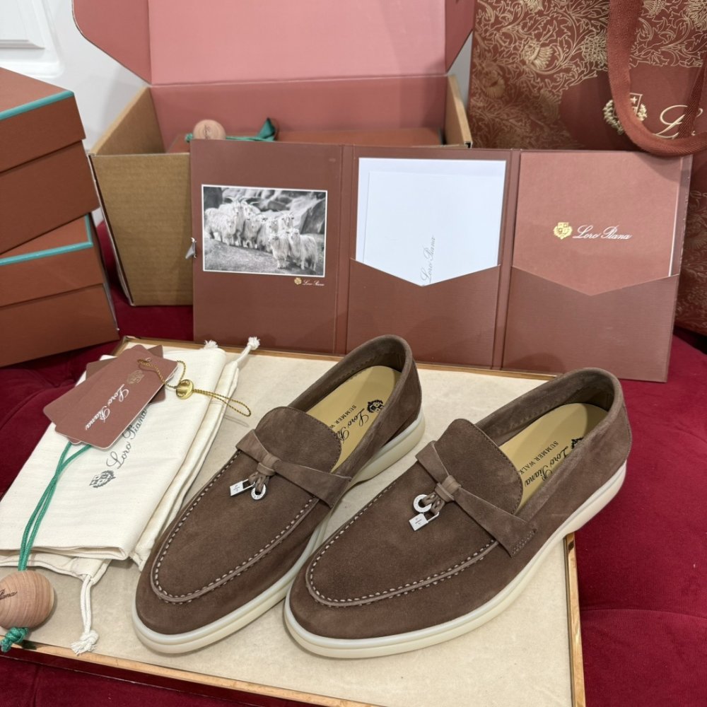 Лоферы Summer Charms of suede from silver фурнитурой