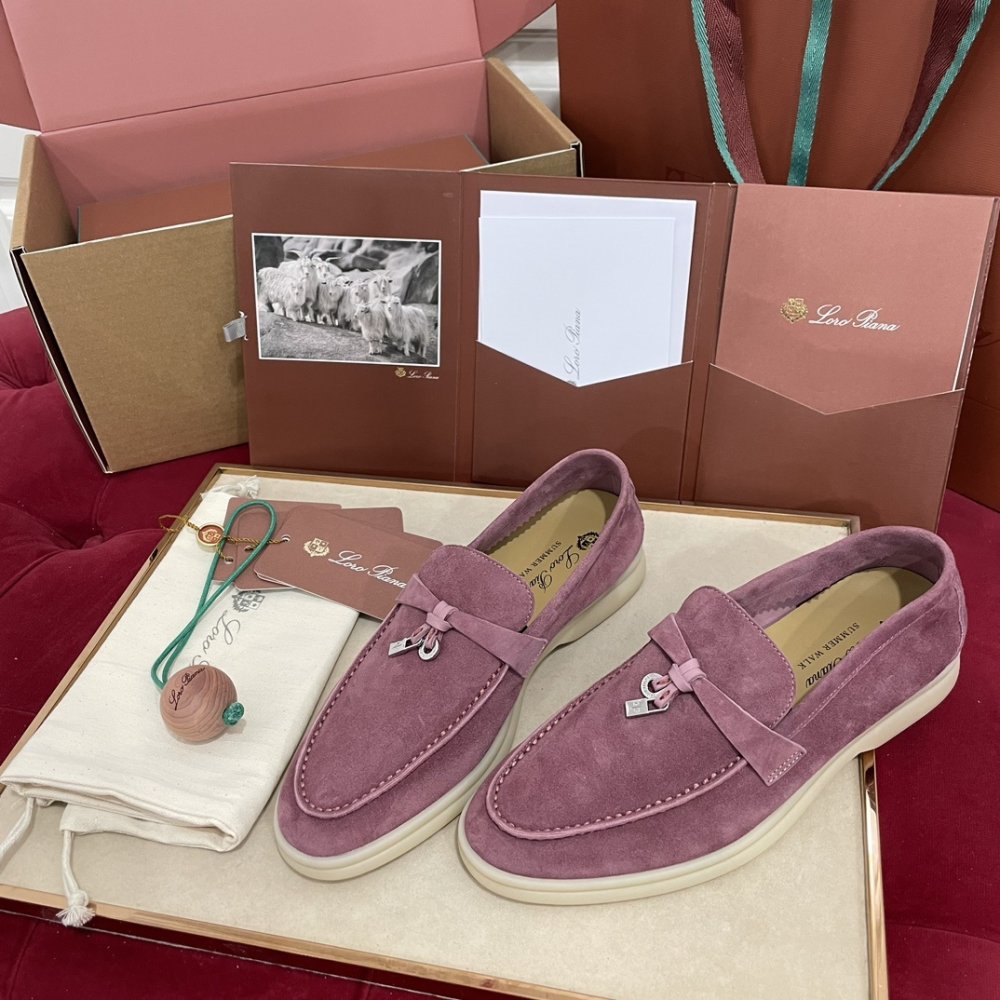 Лоферы Summer Charms of suede from silver фурнитурой