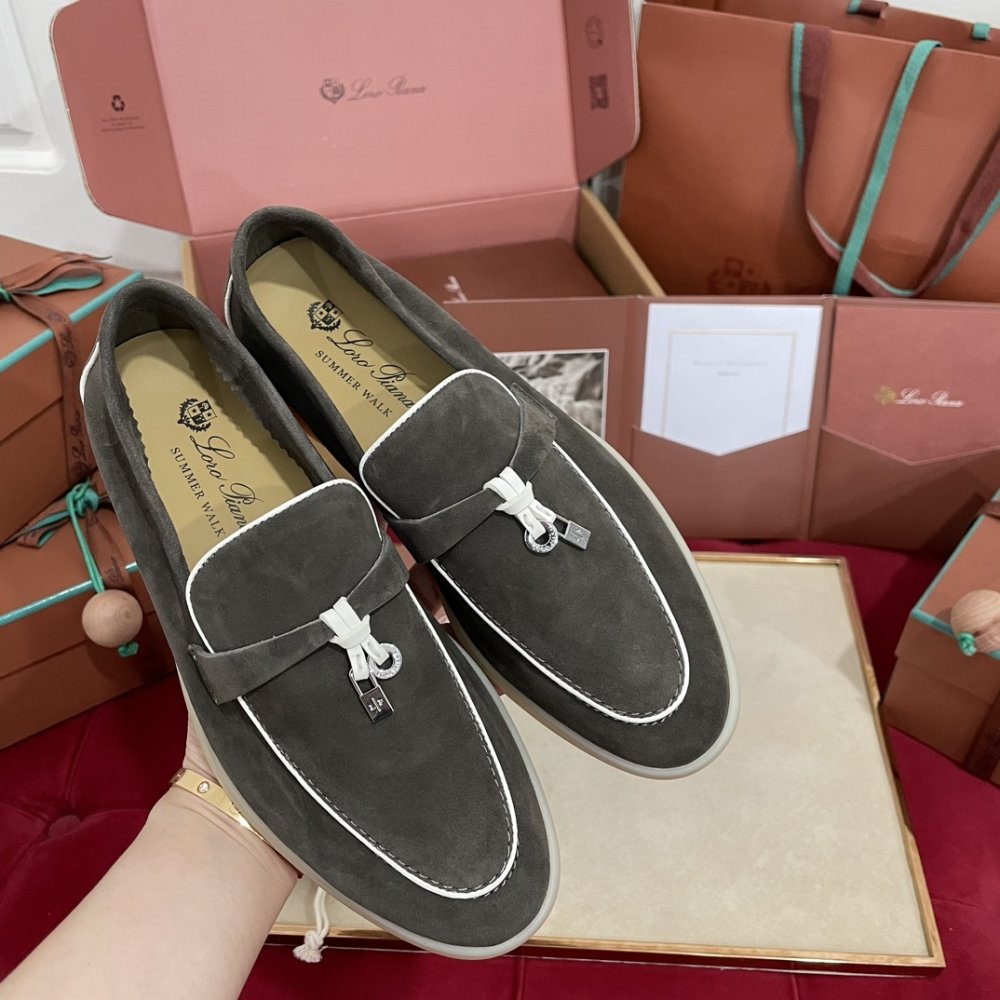 Лоферы Summer Walk из замши с серебристой фурнитурой