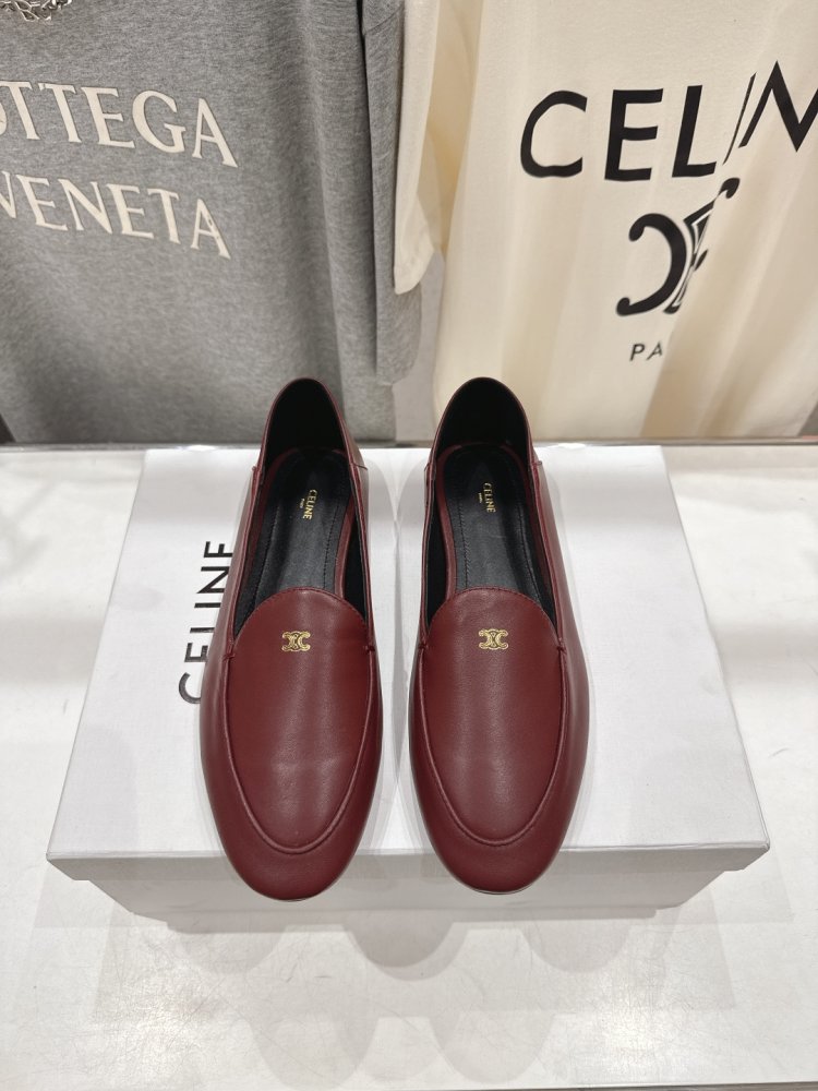 Лоферы женские кожаные