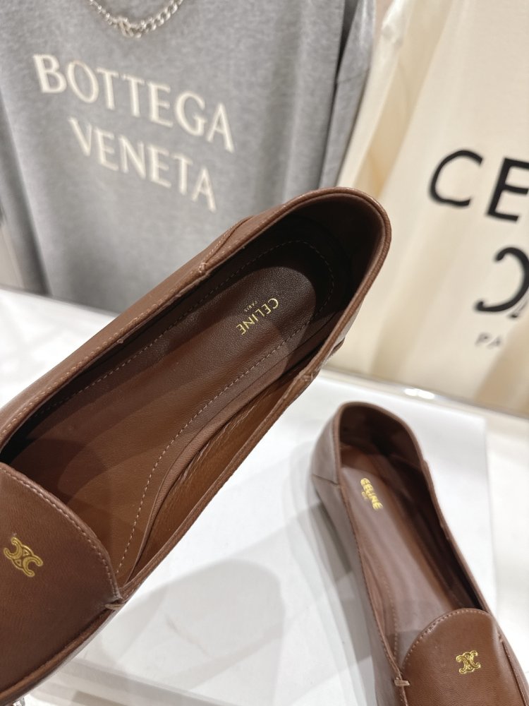 Лоферы женские кожаные фото 6