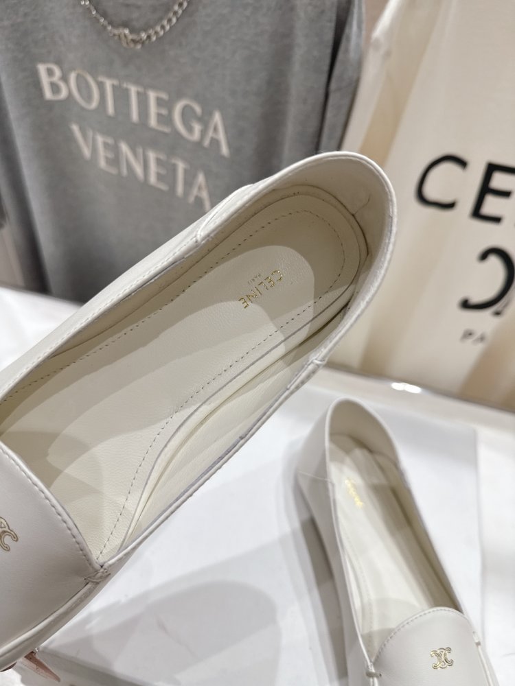 Лоферы женские кожаные фото 6