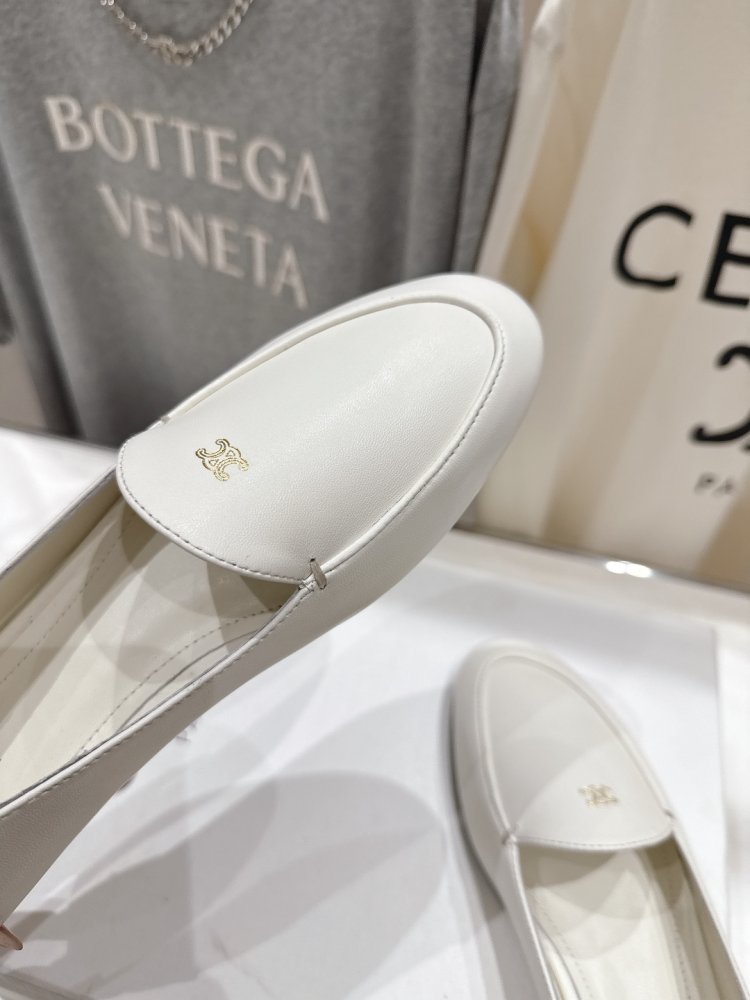 Лоферы женские кожаные фото 7