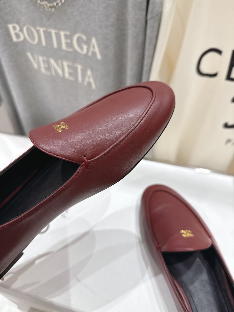 Лоферы женские кожаные фото 7