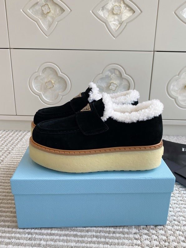 Лоферы женские на меху зимние фото 2