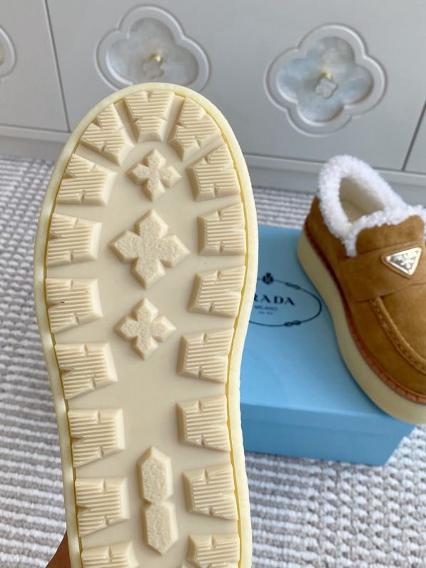 Лоферы женские на меху зимние фото 2