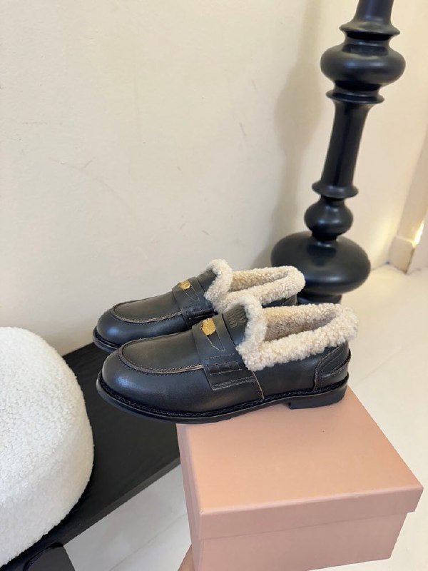 Лоферы women's on fur winter фото 5