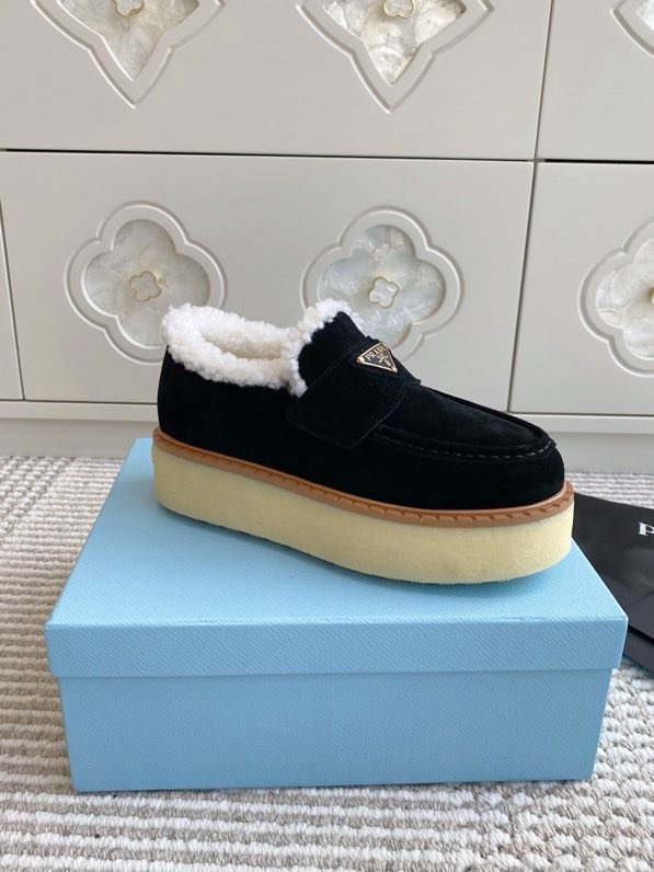 Лоферы женские на меху зимние фото 6