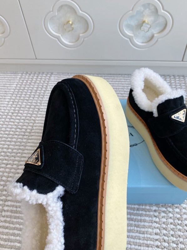 Лоферы женские на меху зимние фото 7