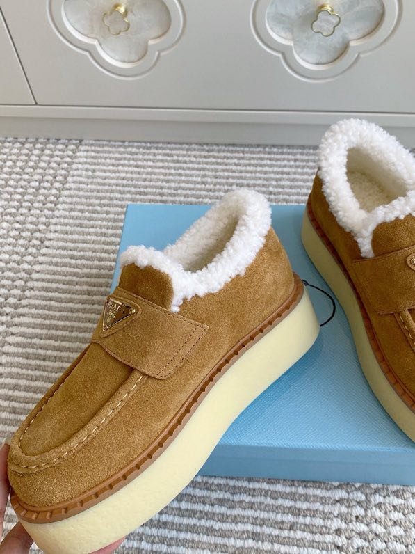 Лоферы женские на меху зимние фото 7