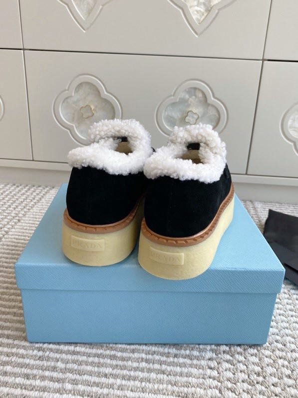 Лоферы женские на меху зимние фото 8