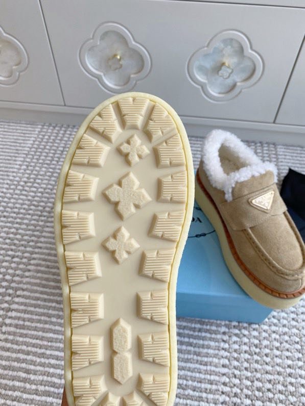 Лоферы жіночі на хутрі зимові фото 9