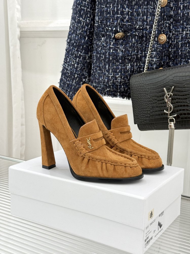 Лоферы женские на высоком каблуке