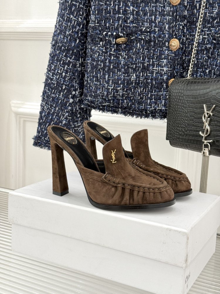 Лоферы жіночі на високому підборах
