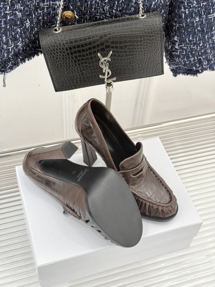 Лоферы женские на высоком каблуке фото 9