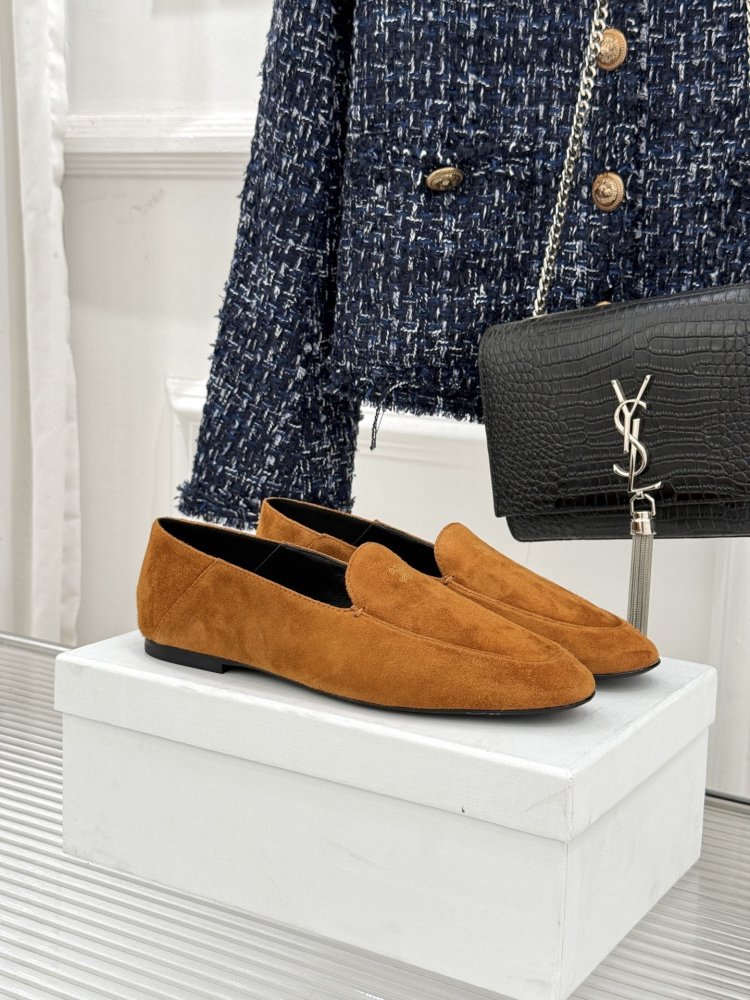 Лоферы жіночі замшеві