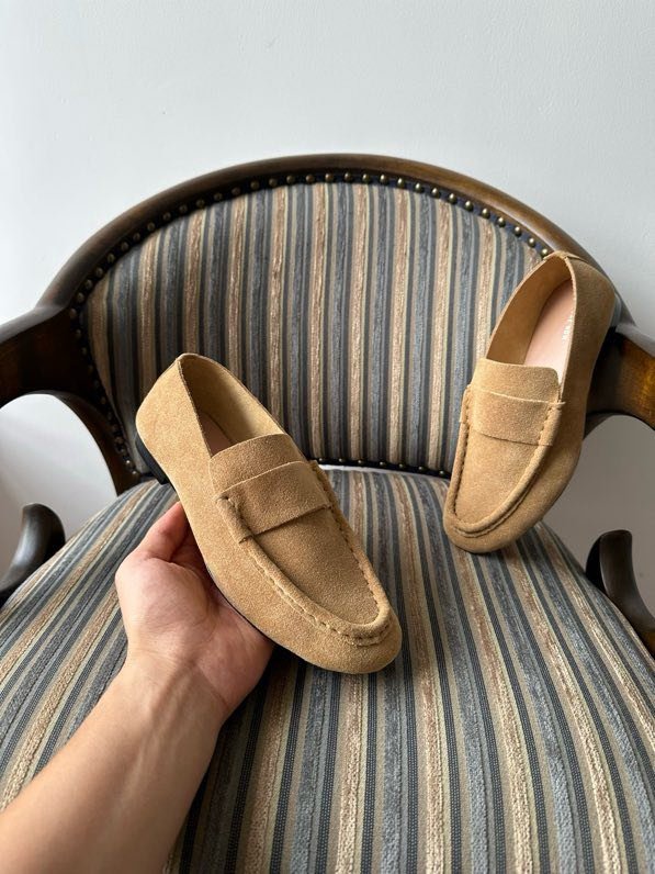 Лоферы женские