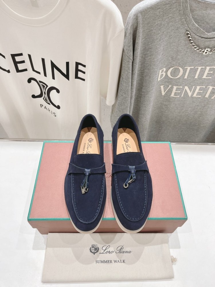 Лоферы жіночі