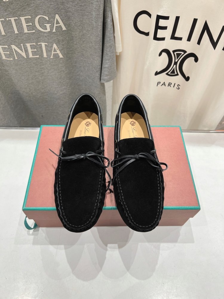 Лоферы жіночі