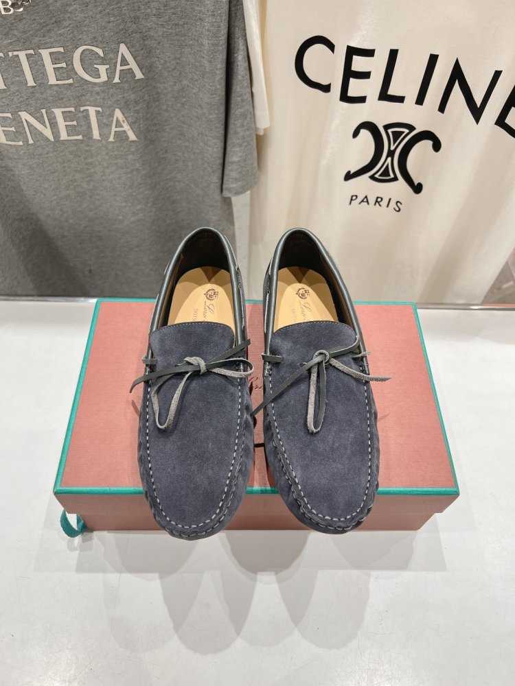 Лоферы жіночі