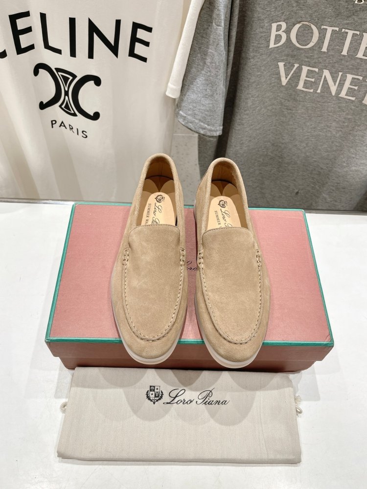 Лоферы женские