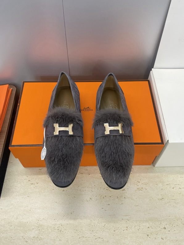 Лоферы женские