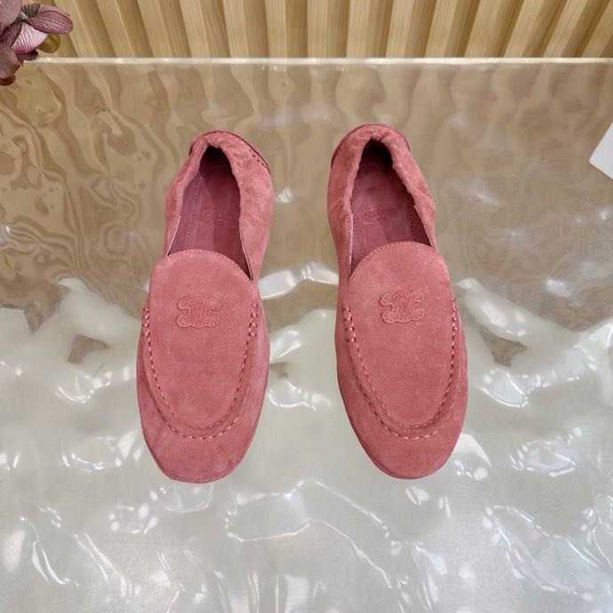 Лоферы женские