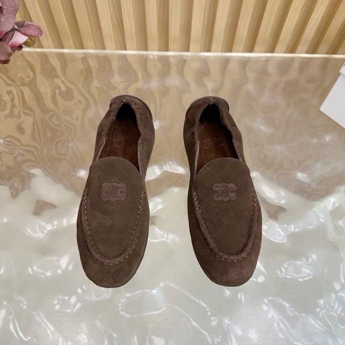 Лоферы женские