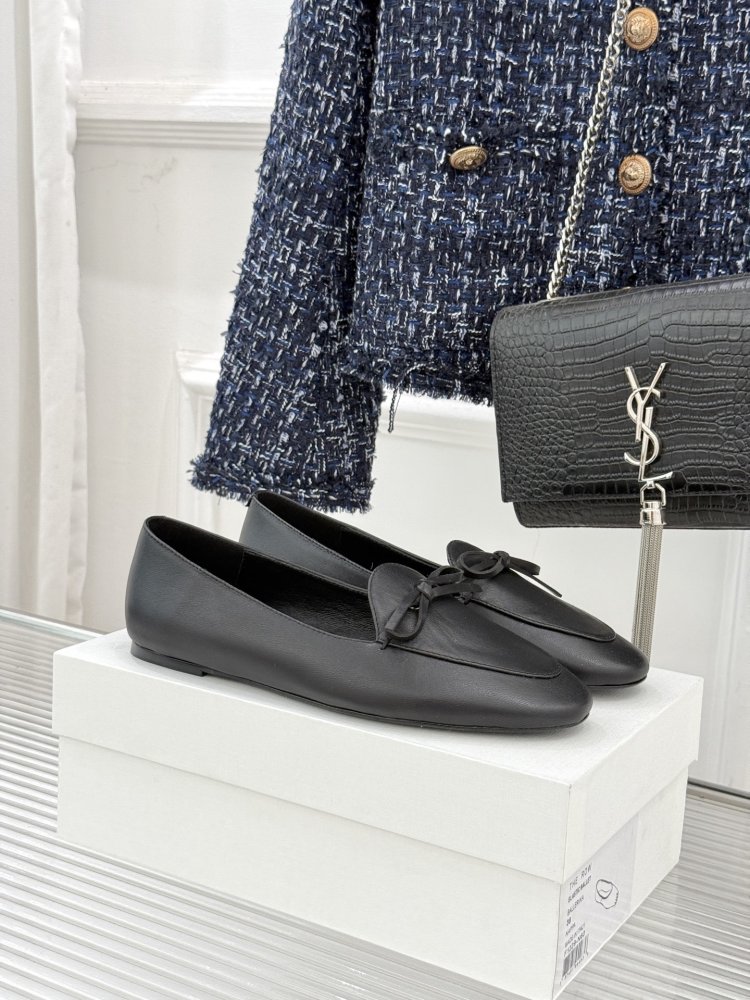 Лоферы женские