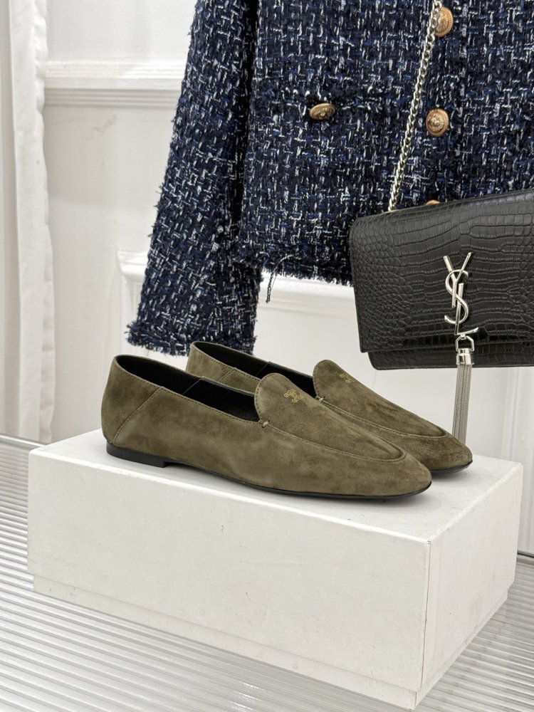 Лоферы женские