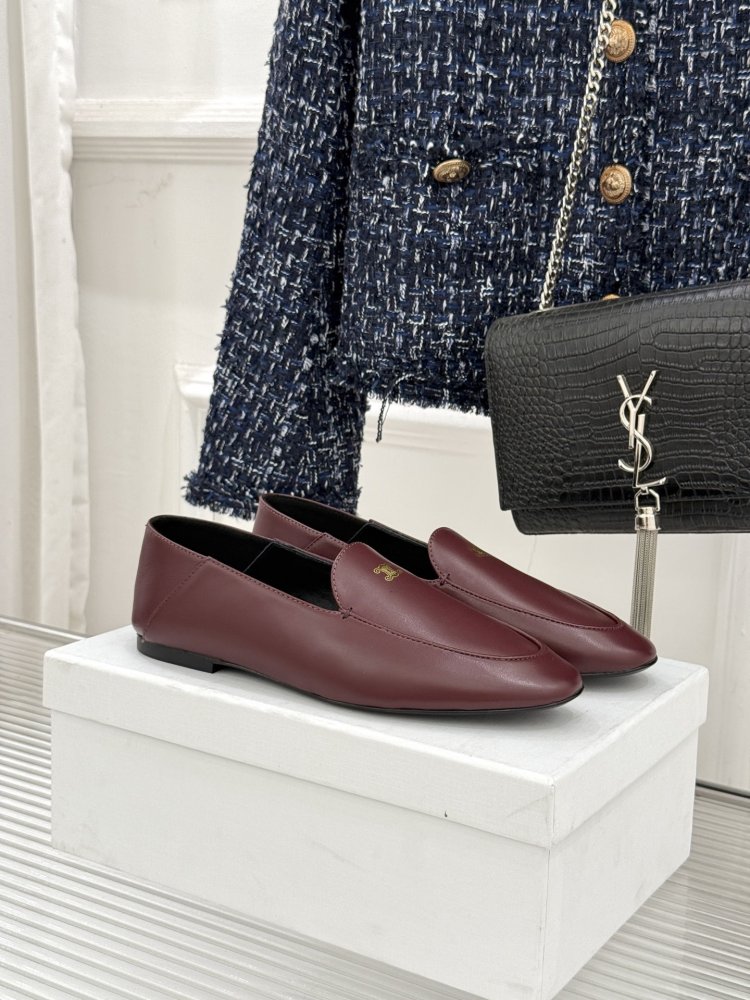 Лоферы женские