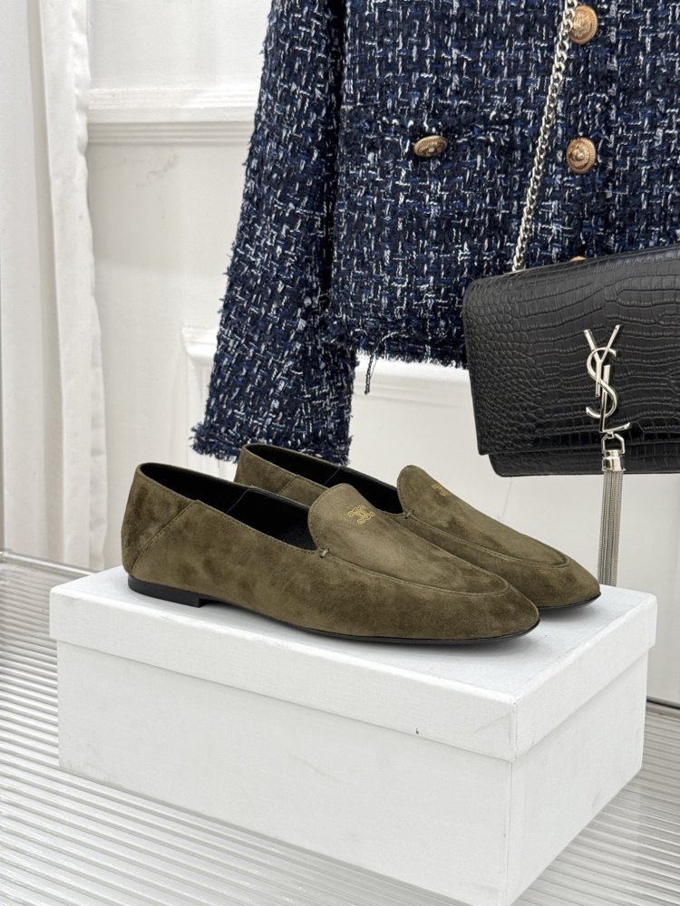 Лоферы женские