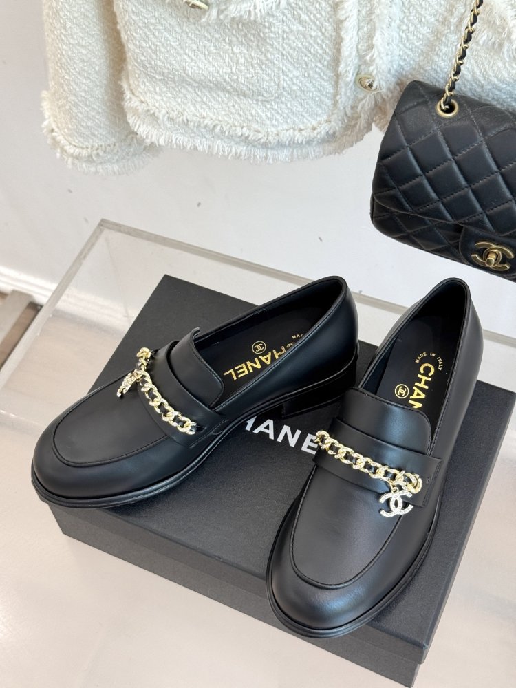 Лоферы женские фото 2