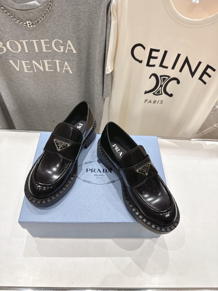 Лоферы женские фото 2