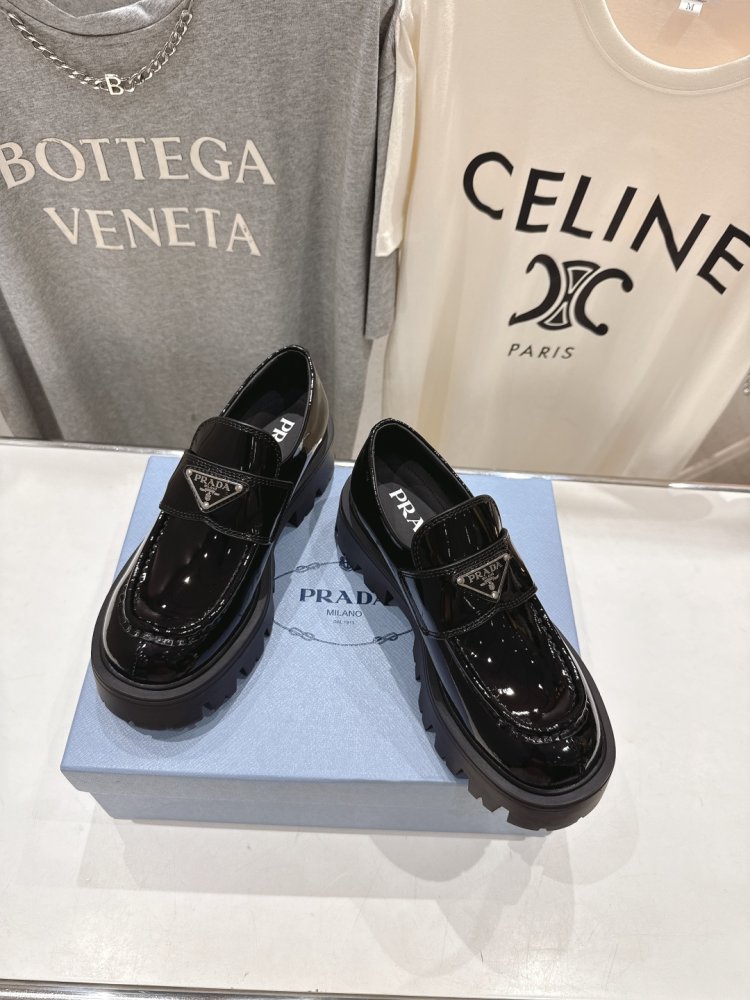 Лоферы женские фото 2