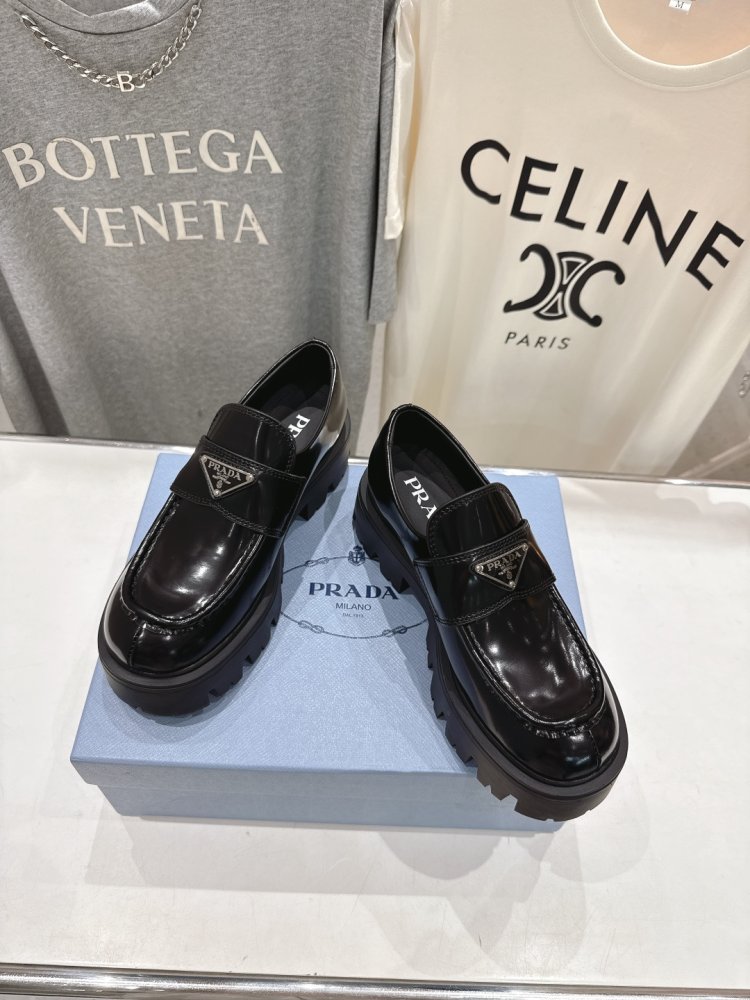 Лоферы женские фото 2