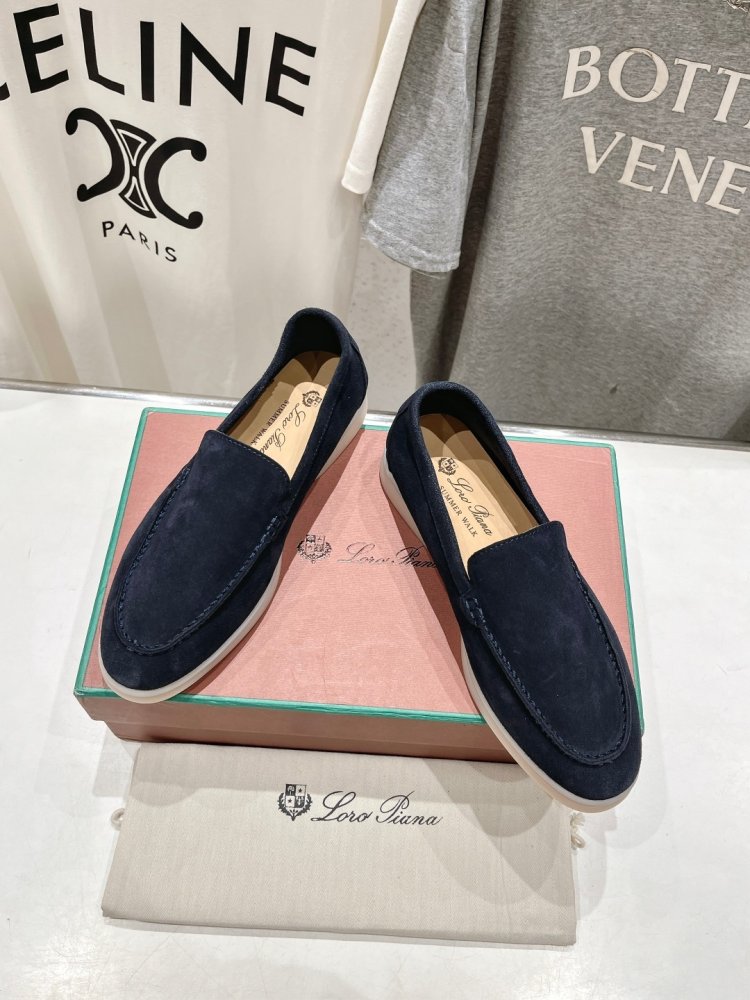 Лоферы жіночі фото 2