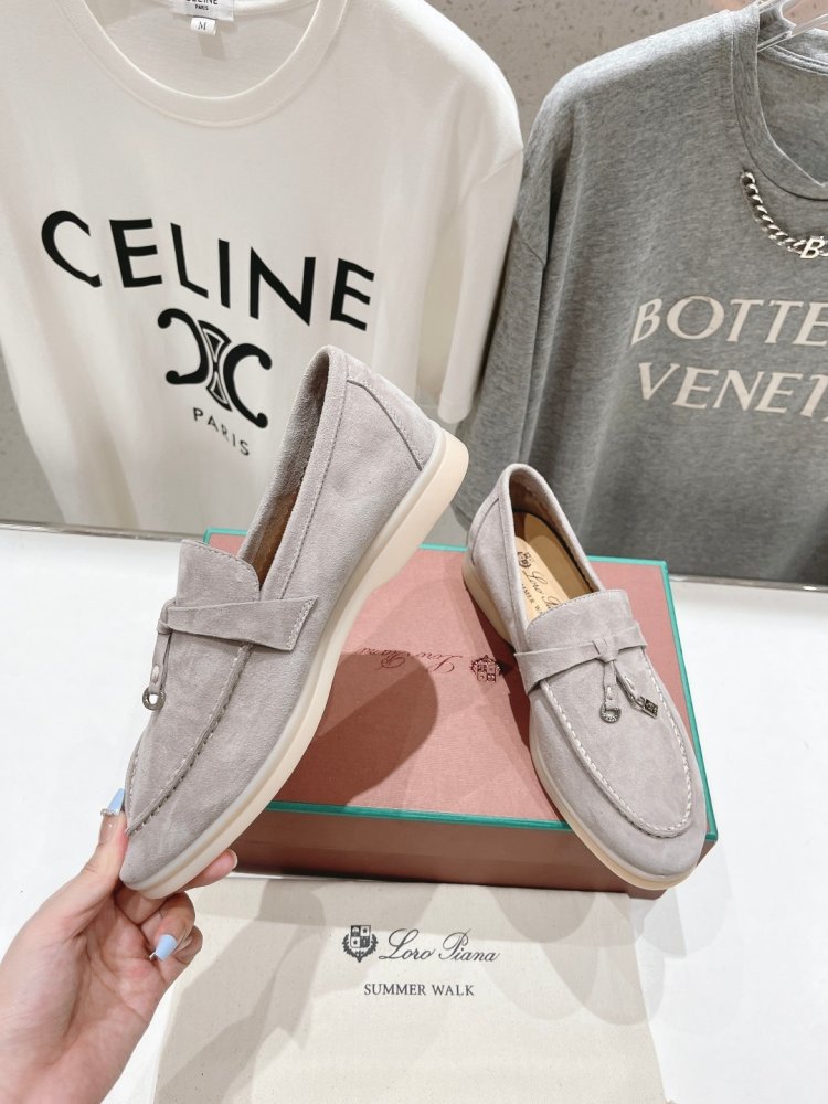 Лоферы жіночі фото 2