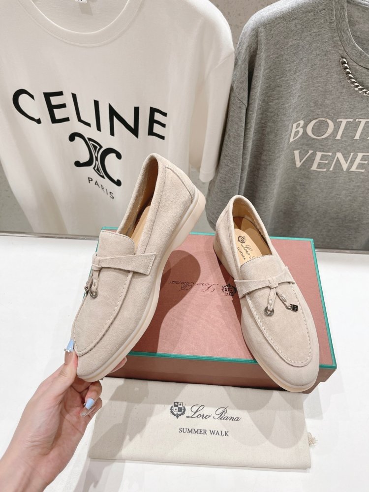 Лоферы жіночі фото 2