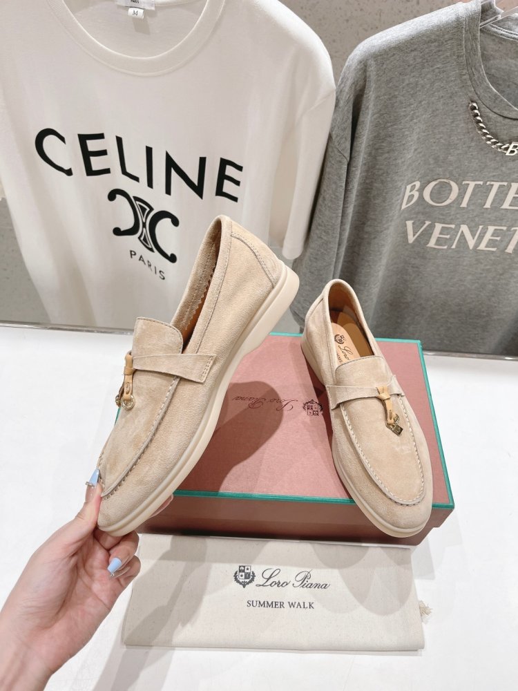 Лоферы жіночі фото 2