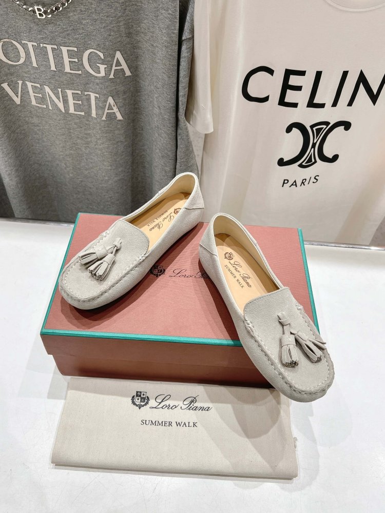 Лоферы жіночі фото 2