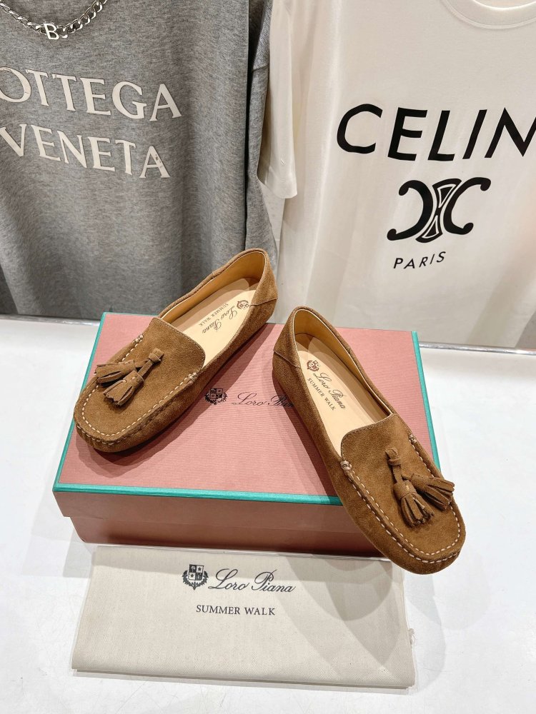 Лоферы жіночі фото 2