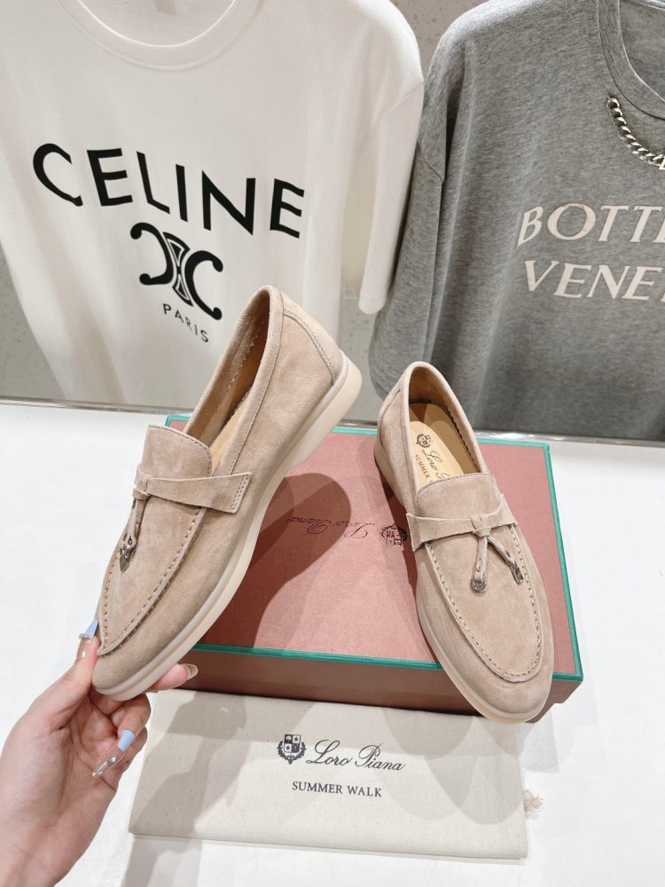 Лоферы жіночі фото 2