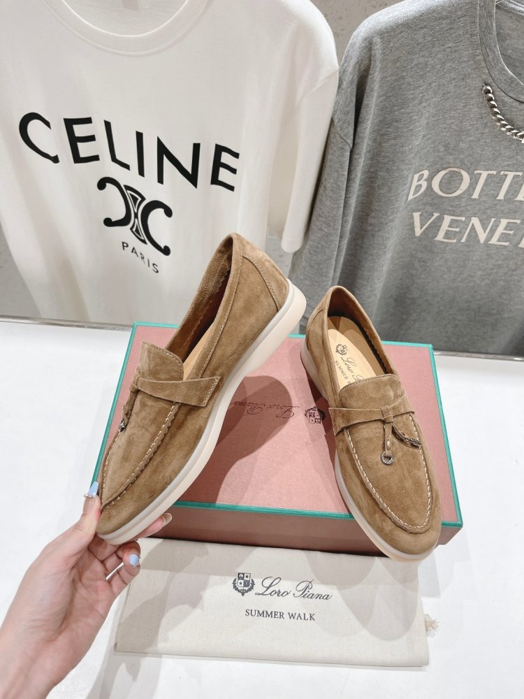 Лоферы жіночі фото 2