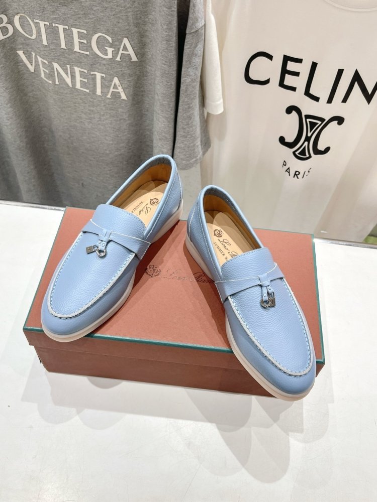 Лоферы жіночі фото 2