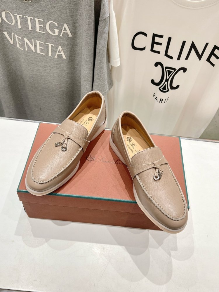 Лоферы жіночі фото 2