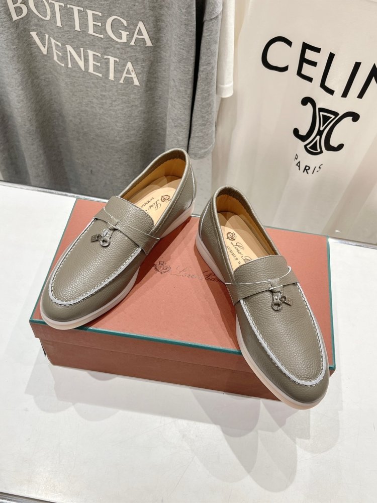 Лоферы жіночі фото 2