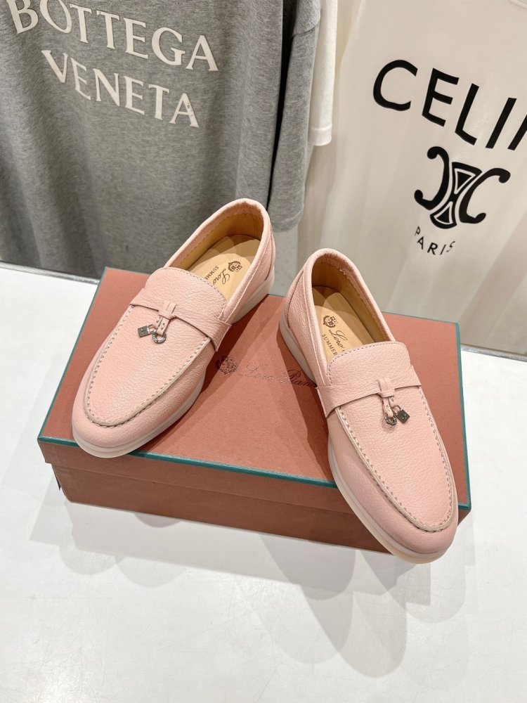 Лоферы жіночі фото 2