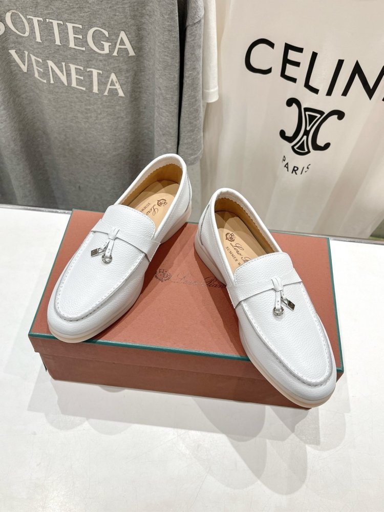 Лоферы жіночі фото 2